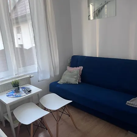 Quarto em Acomodações Particulares Goscinne Kijek *